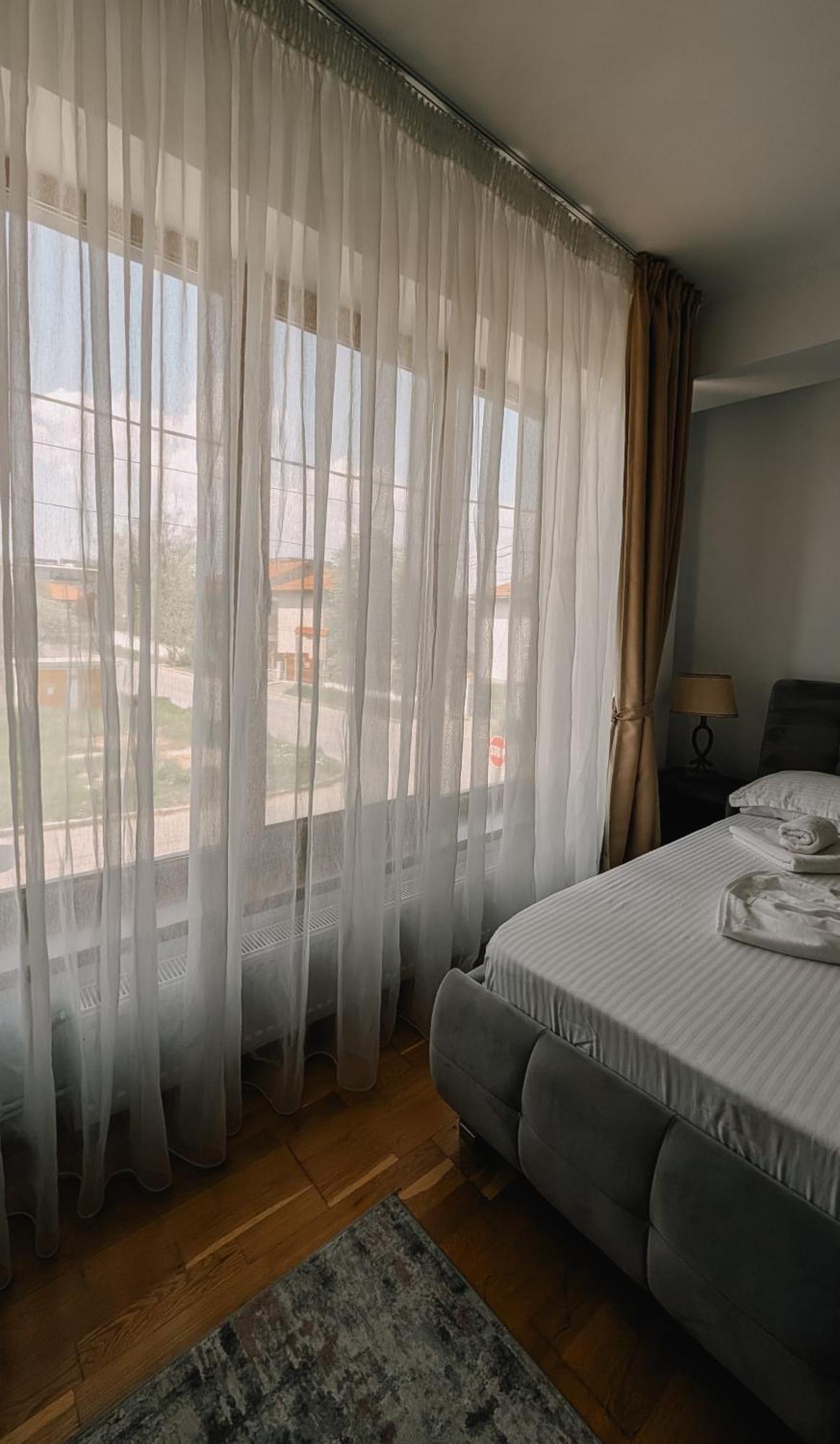 Hella Apartament Mamaia-Nord Năvodari Eksteriør billede